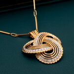 Diamond gold 18k pendant retro 1950s chain necklace