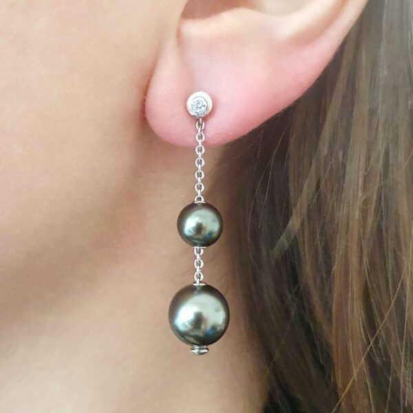 Black Pearl Diamond white Gold Earrings