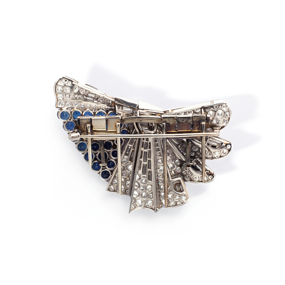 20c397_3-diamond-white-blue-sapphire-double-clip-art-deco-1930s-ostertag-cartier-van-cleef-arpels-janesich-mauboussin-boucheron-place-vendome-new-york-paris-couture-dress-brooch-clip-vint